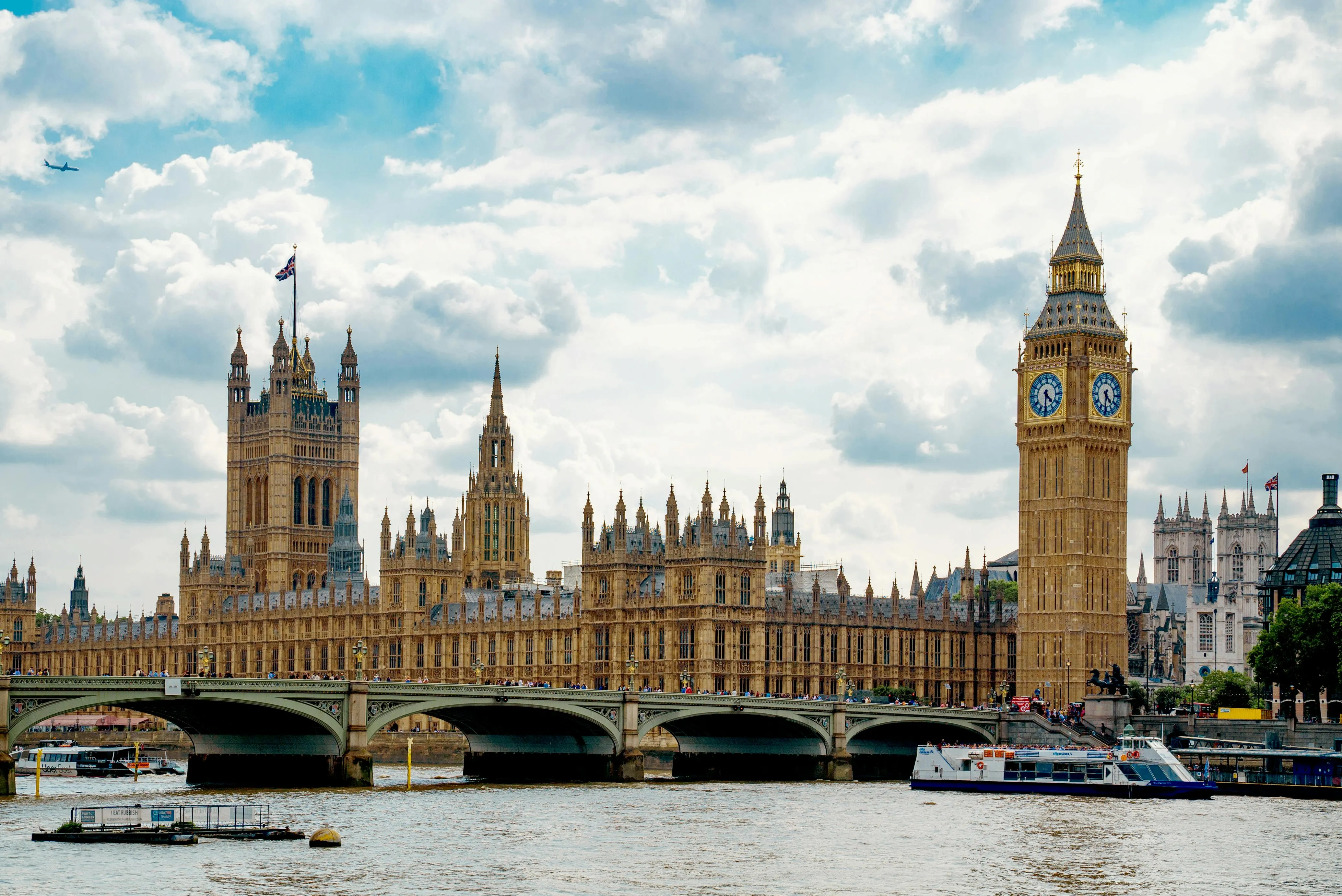 Flexible One-Way Thames Cruise Ticket | Any Route, Anytime