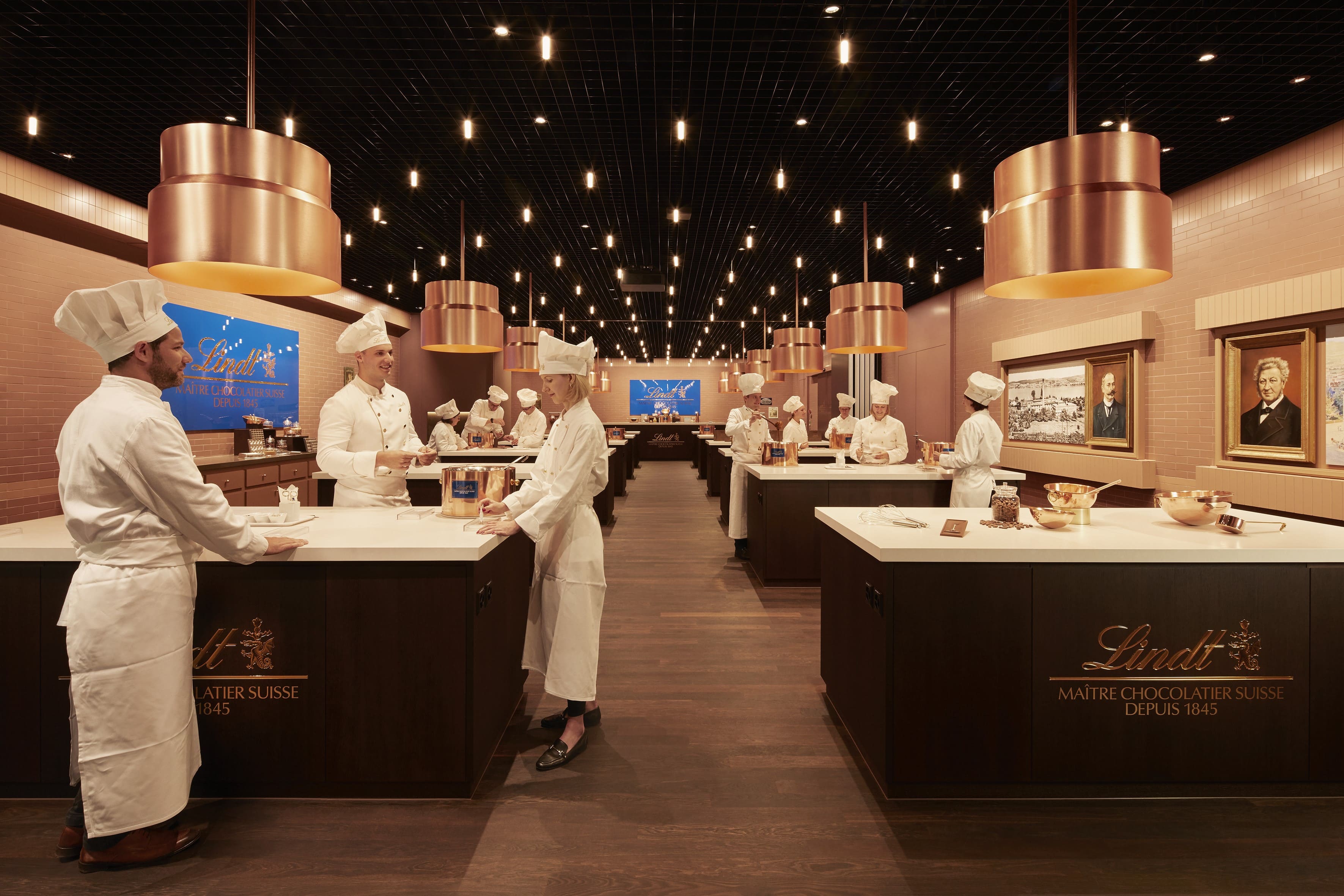 Lindt Home of Chocolate | Masterpiece Chocolate Bars